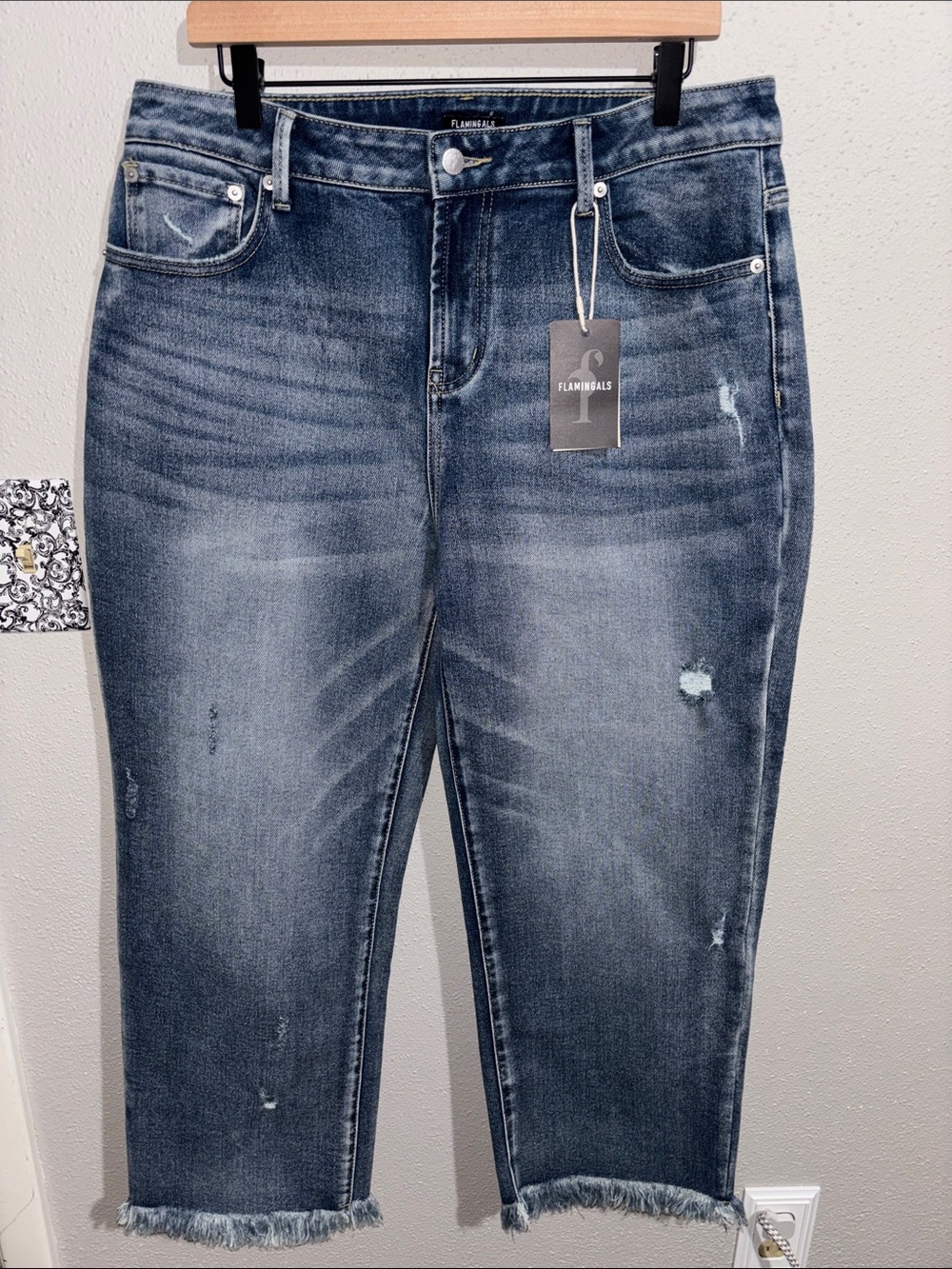 Flamingals - NWT - mid-rise distressed denim jeans